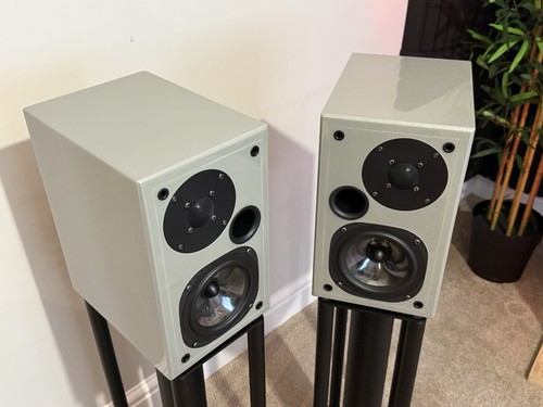 Usher 520 speakers - speakers, rare