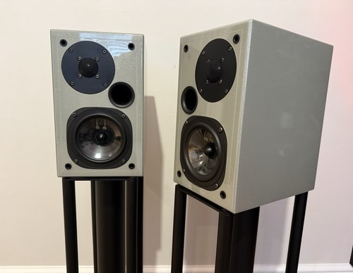 Usher 520 speakers rare - speakers,